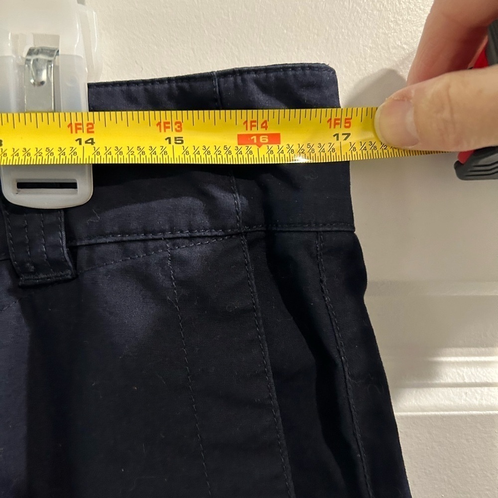 Lauren Ralph Lauren Cropped Navy Cargo Pants Size 12 P Nautical Preppy Mature - Picture 8 of 11